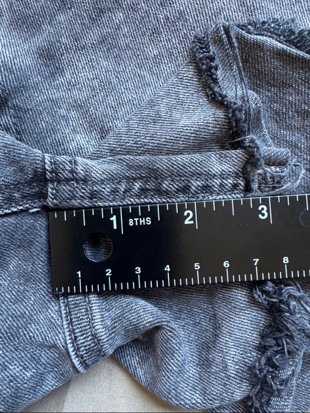 Women’s Gap Cheeky Short High Rise size 8 R Grey Acid Wash - Picture 5 of 9
